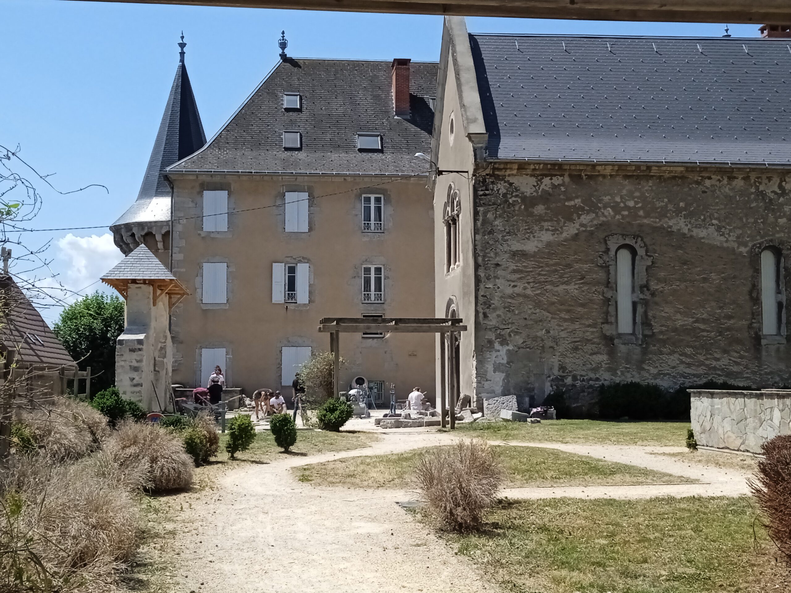 Isolation naturelle végétale à la chapelle du Château de Beaumont